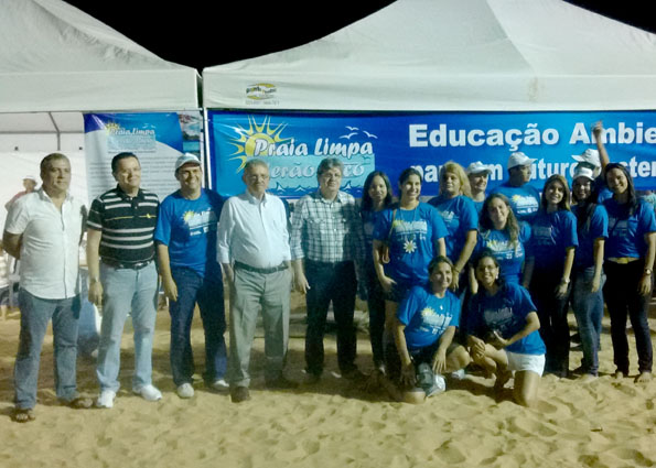 21.12.15-governo_lanca_projeto_praia_limpa_verao_rico-6.jpg