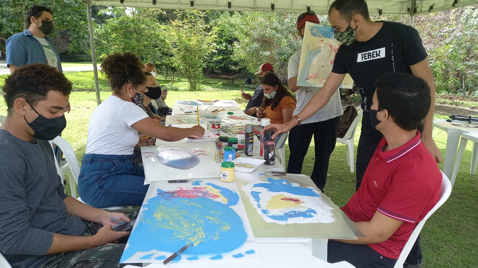 oficina de arte sustentável.jpeg